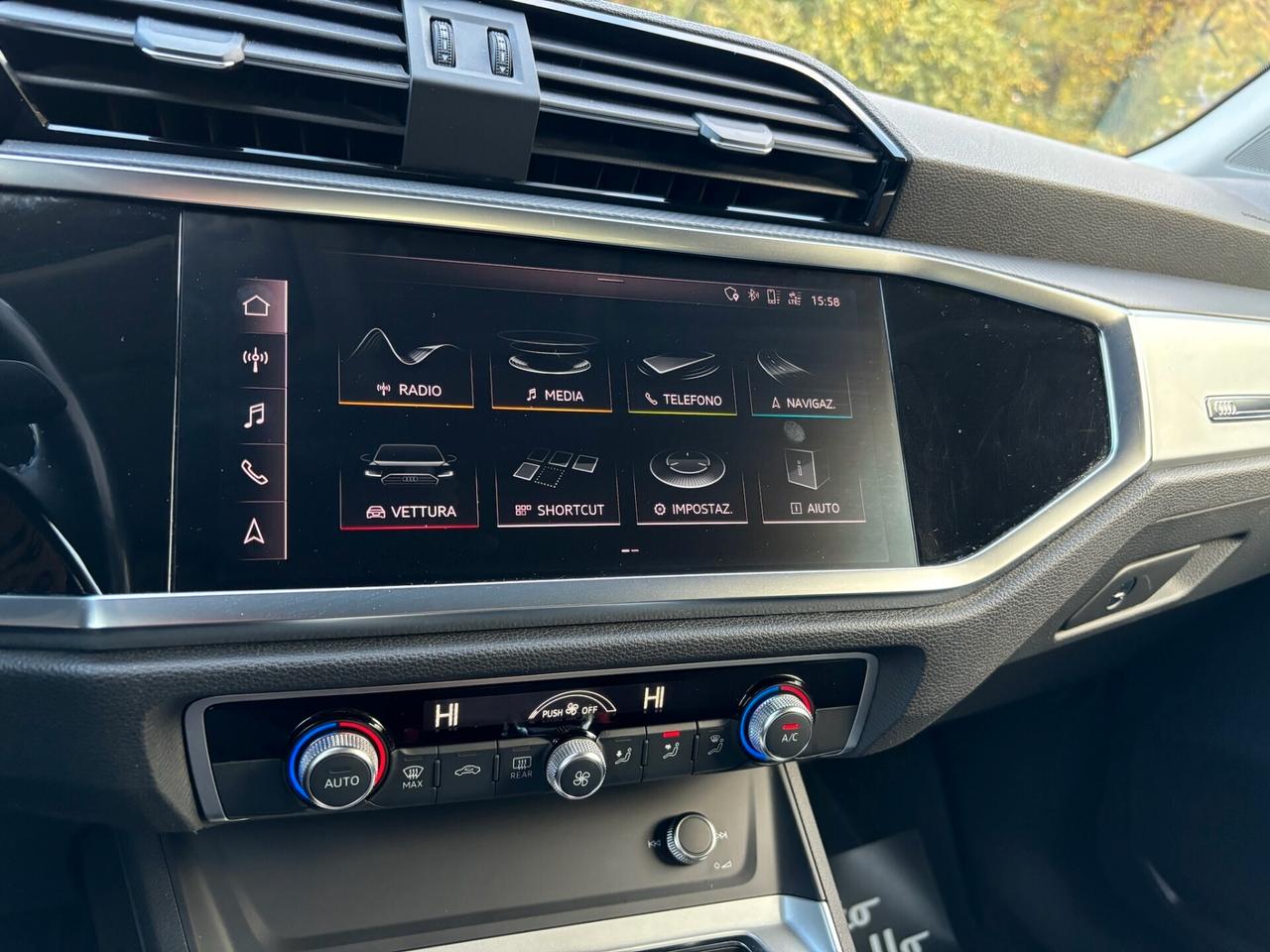 Audi Q3 35 TDI S tronic IDENTITY BLACK - SPORT