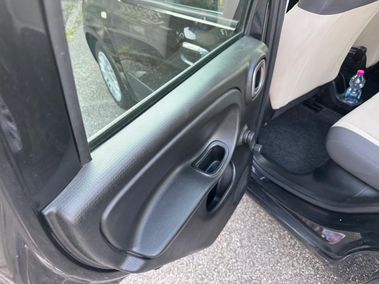 Fiat Panda 1.2 Lounge 5 posti neopatentati