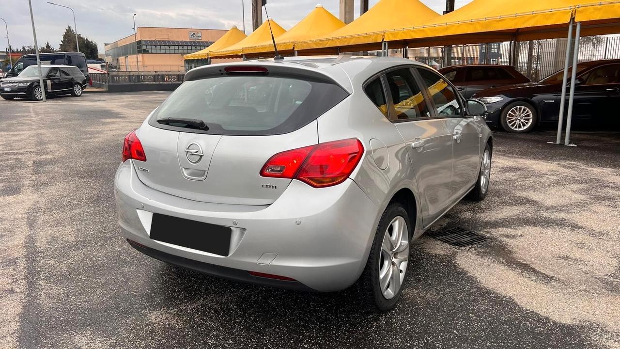 Opel Astra 1.7 CDTI 110CV 5 porte Cosmo