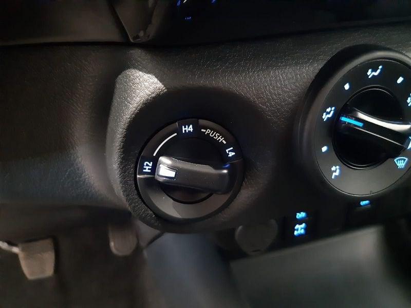 Toyota Hilux 2.8 D-4D 4WD 4 porte Double Cab Comfort