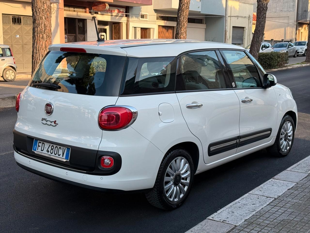 Fiat 500L Living 1.6 MJT 120CV Lounge *NAVI - 2016