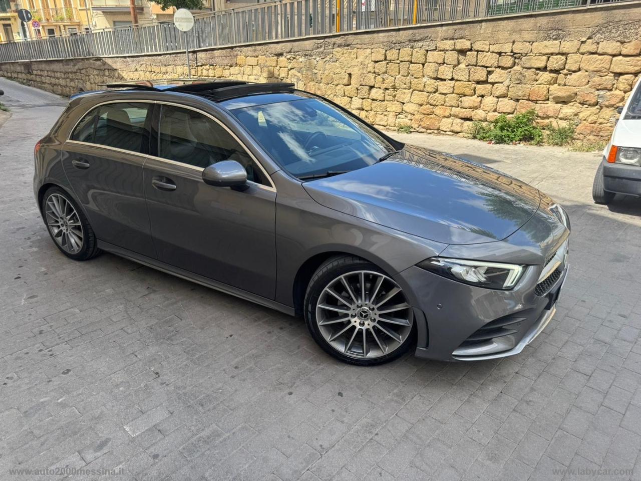 MERCEDES-BENZ A 180 d Automatic Premium