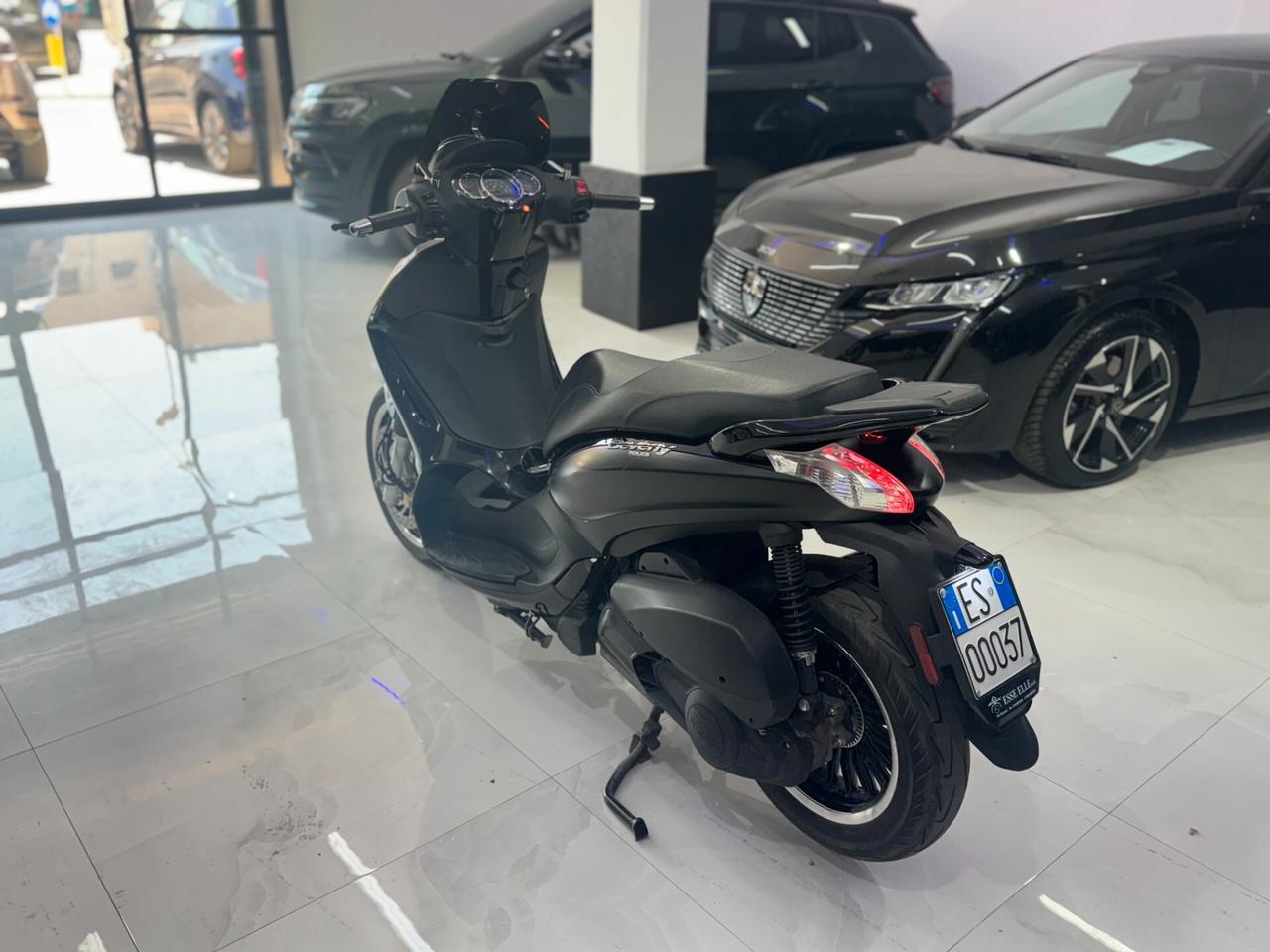 Piaggio Beverly 300 i.e. POLICE