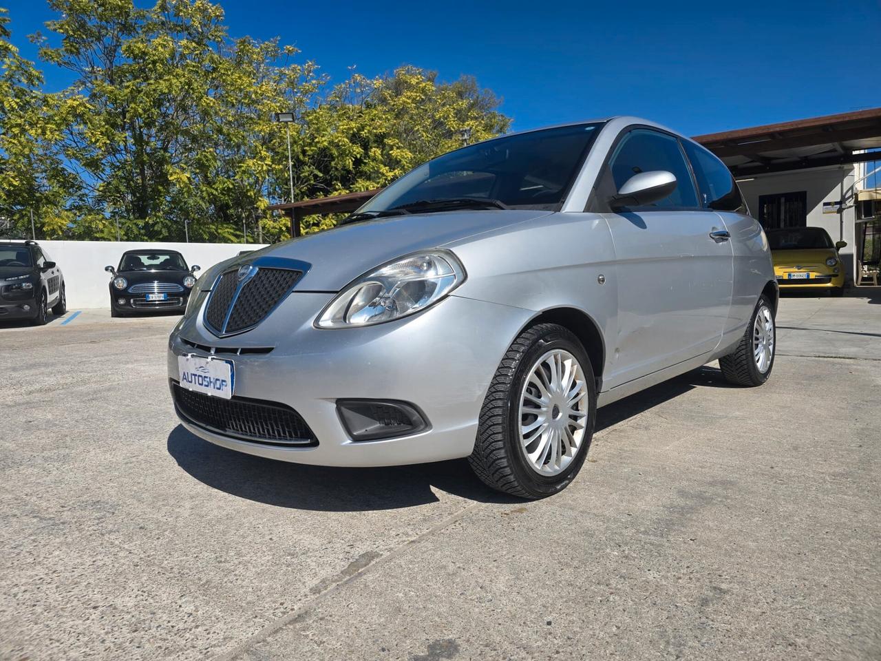 Lancia Ypsilon 1.2 Argento