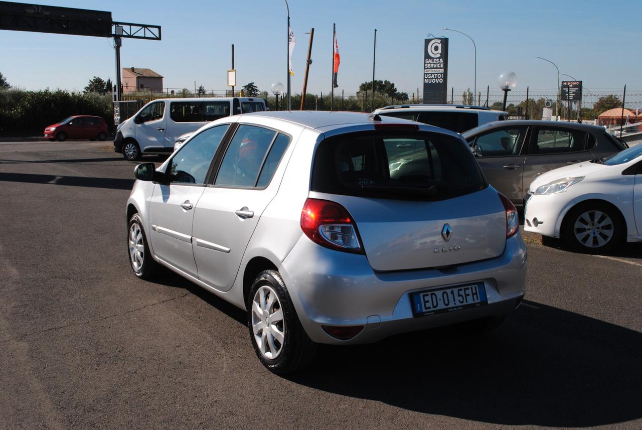 RENAULT CLIO 1.2 75 CV