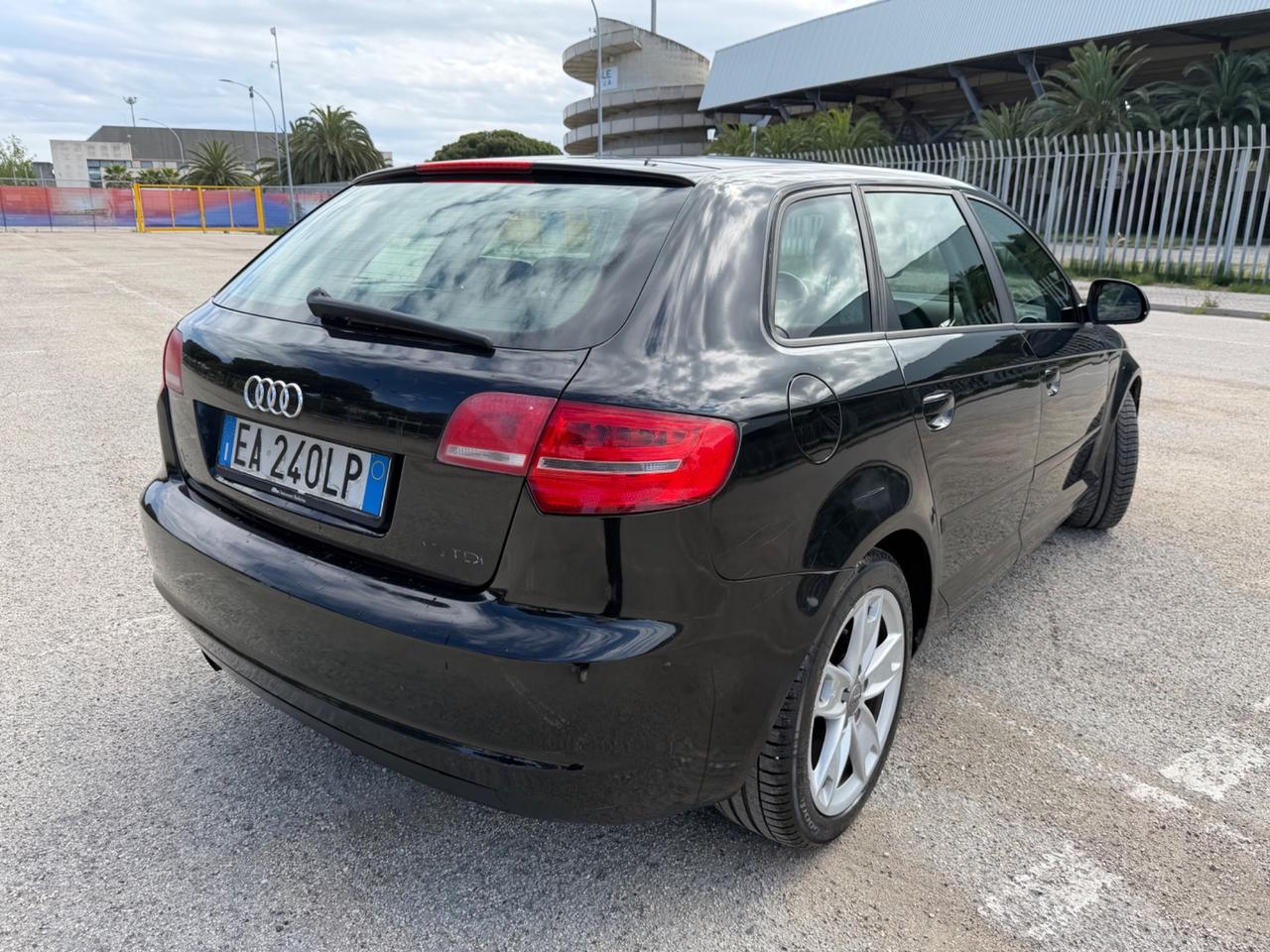 Audi A3 1.6 TDI 105 CV CR Ambition
