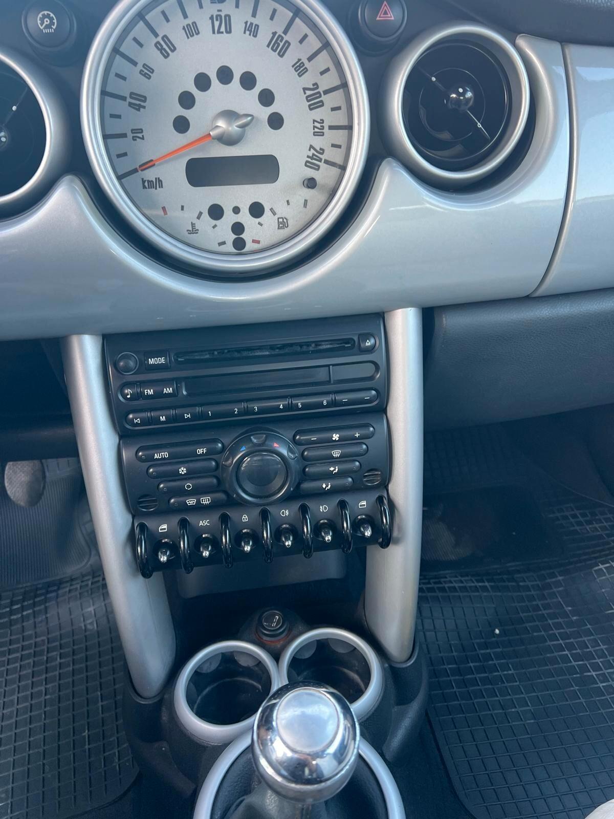 Mini 1.4 tdi One D de luxe