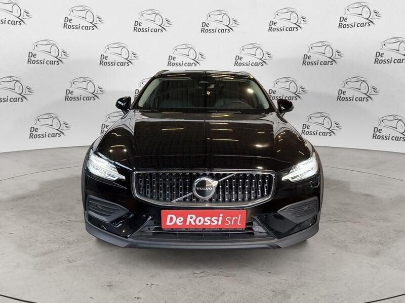 Volvo V60 Cross Country B4 (d) AWD automatico Plus