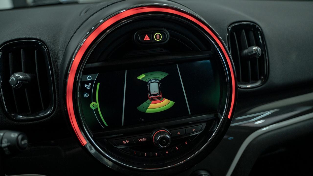 Mini Cooper SD Countryman 2.0 ALL4 19" XENO NAVI FULL OPTIONAL