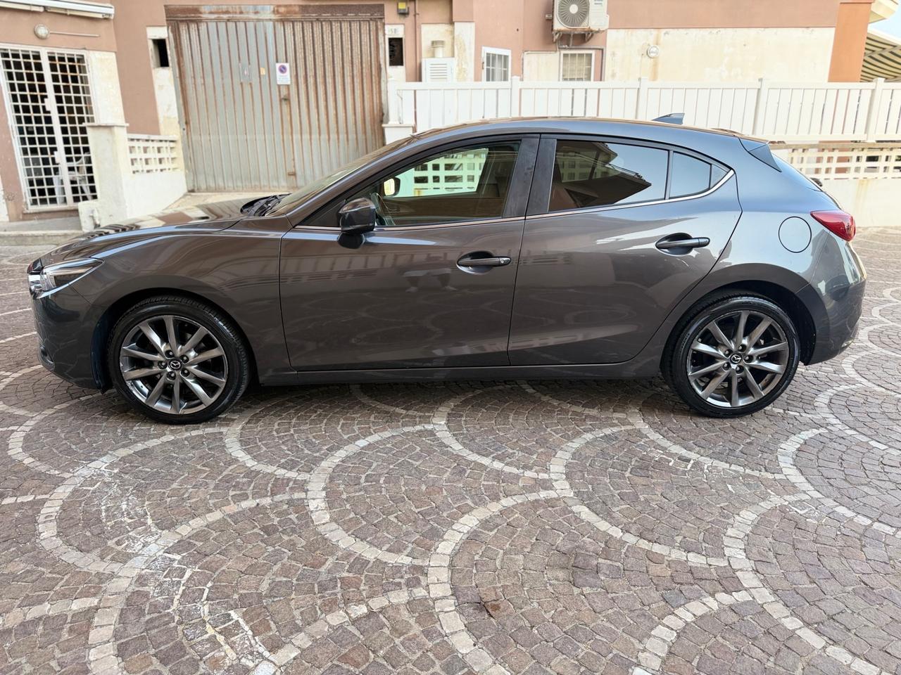 Mazda 3 Mazda3 1.5 Skyactiv-D Evolve