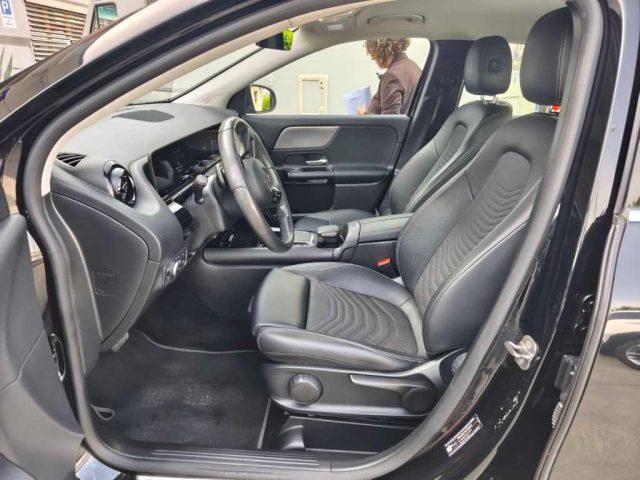 MERCEDES-BENZ GLA 200 d Automatic Business Extra *Navigatore*