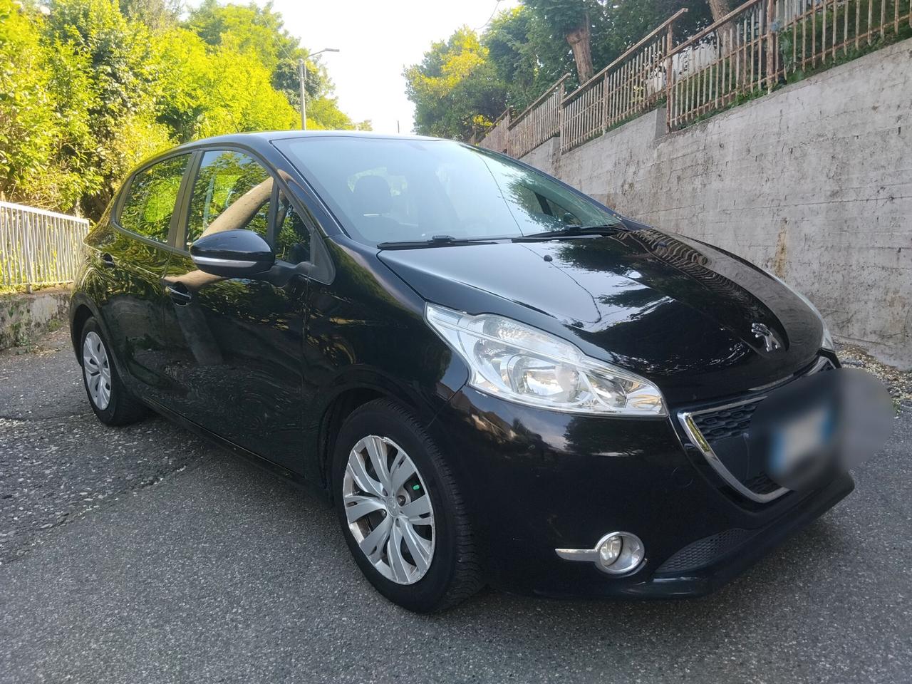 Peugeot 208 1.4 HDi 68 CV 5 porte Active