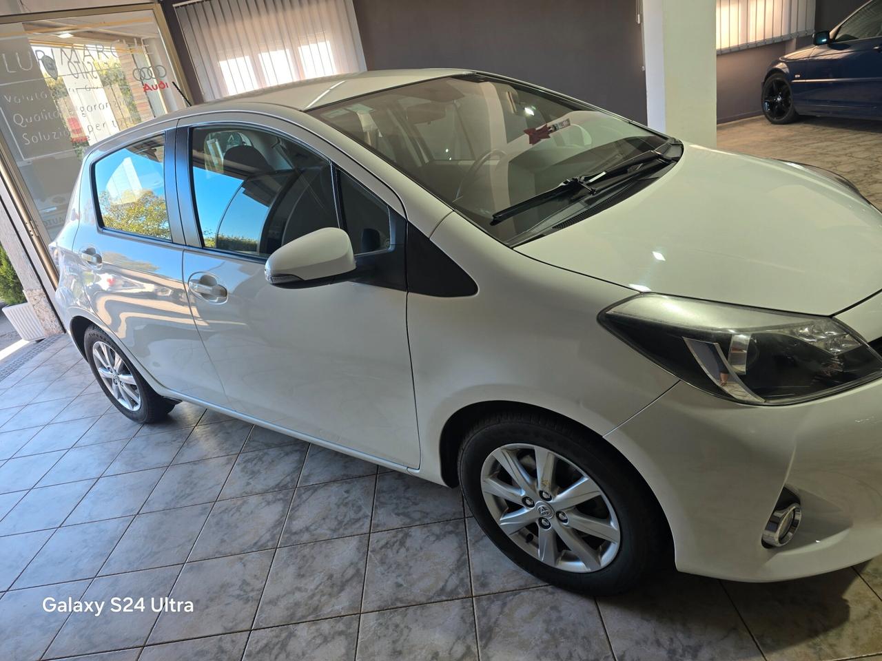 Toyota Yaris 1.5 Hybrid 5 porte Lounge