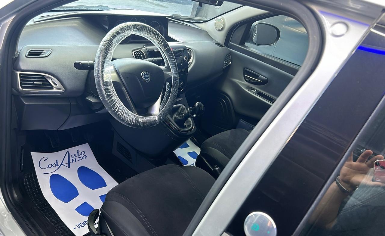 Lancia Ypsilon 0.9 Benz/Met 85cv Ecochic Gold 2014