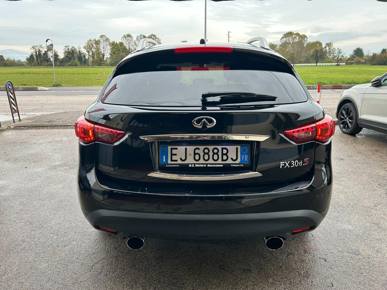 INFINITI FX 3.0DS V6 238CV AWD auto Premium - EXPORT