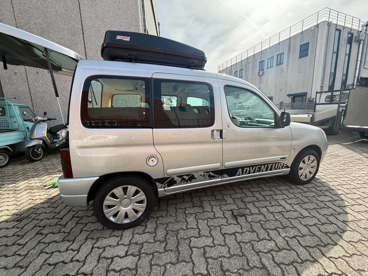Citroen Berlingo camperizzato allestito