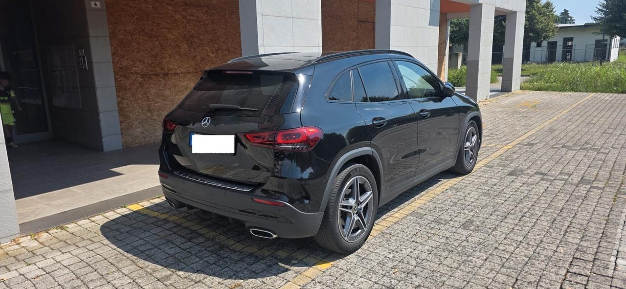 Mercedes-benz GLA 200 d Automatic Premium Night Edition Tetto