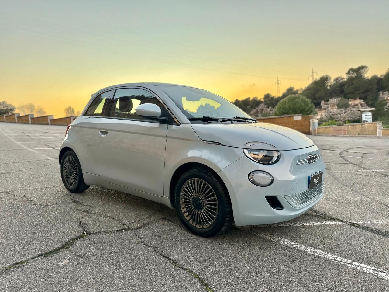 Fiat 500E/42 kWh/CAR PLAY/SOLO 33000 KM