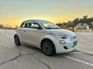 Fiat 500E/42 kWh/CAR PLAY/SOLO 33000 KM