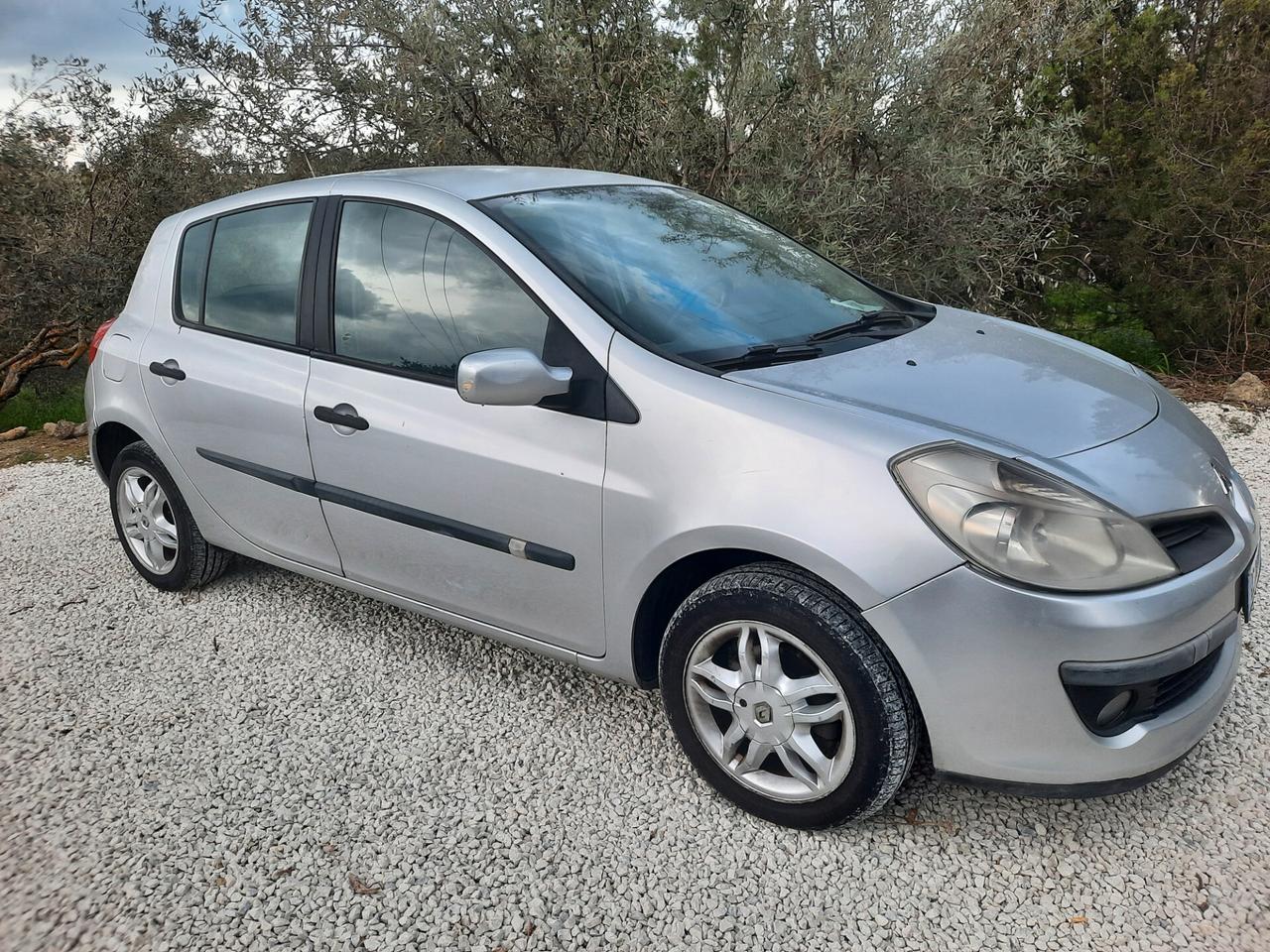 Renault clio 1.2