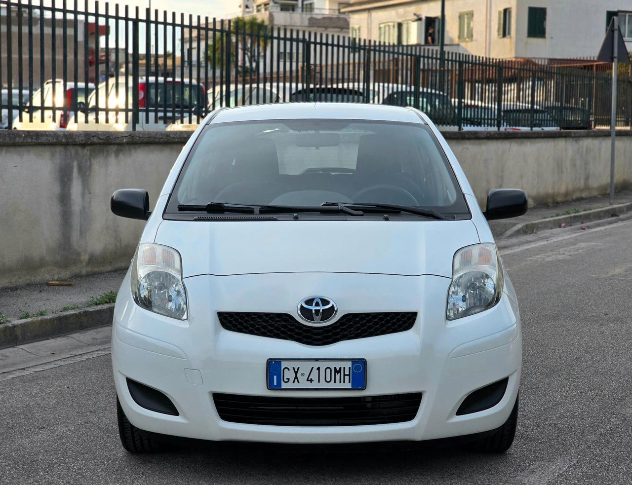 TOYOTA YARIS RESTYLING 1.4 DIESEL 2011 PERFETTA