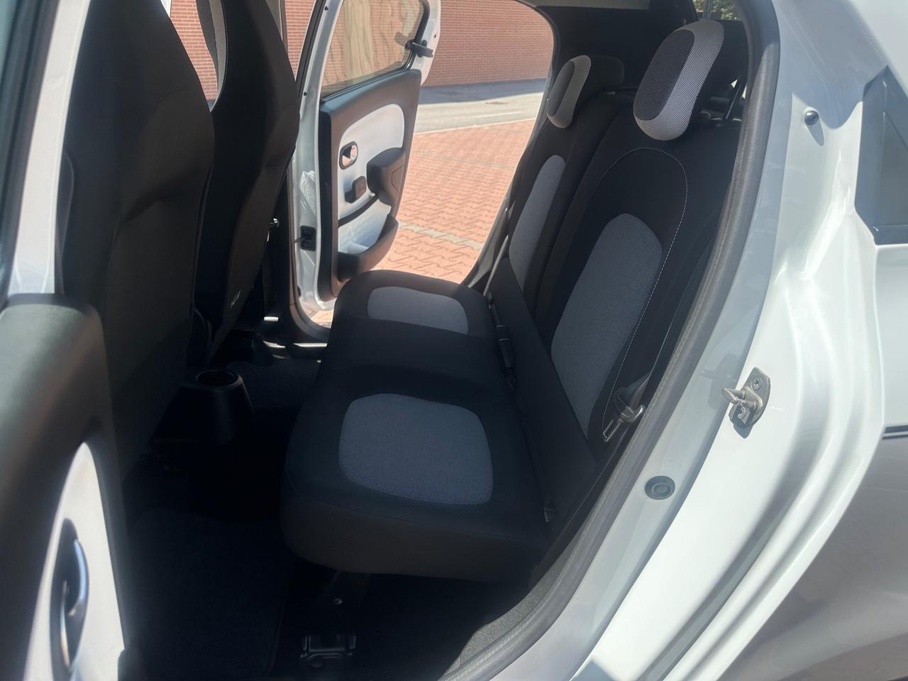 Renault Twingo 1.0 SCe Intens