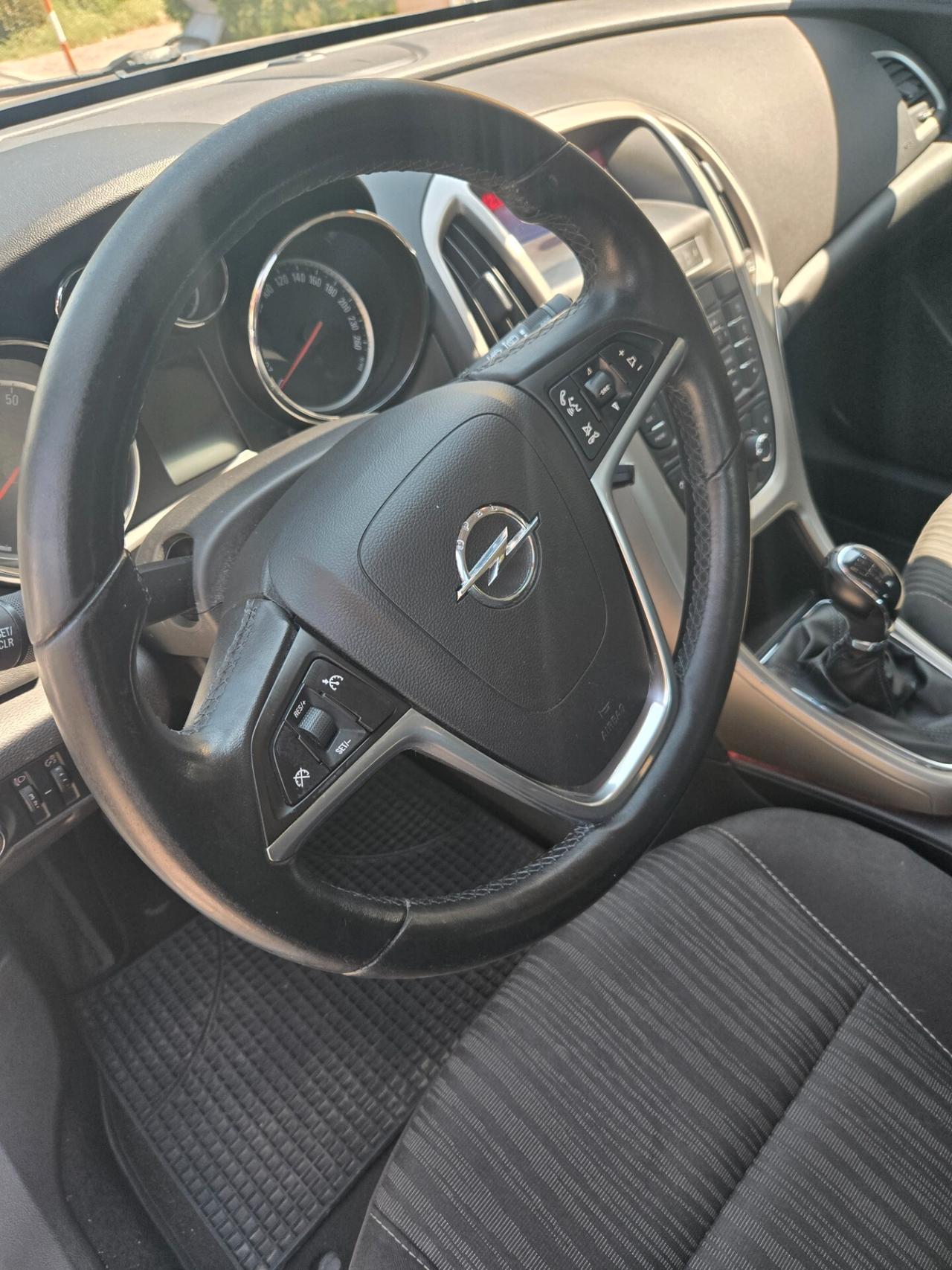 Opel Astra 1.4 16V Twinport 5 porte Enjoy
