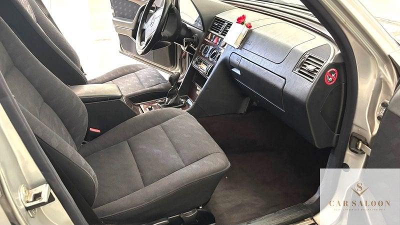 Mercedes-Benz Classe C C 200 Kompressor cat Sport – Targa originale - Revisionata
