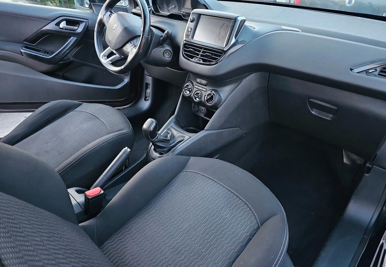 Peugeot 208 GPL GUIDABILE DA NEOPATENTATI