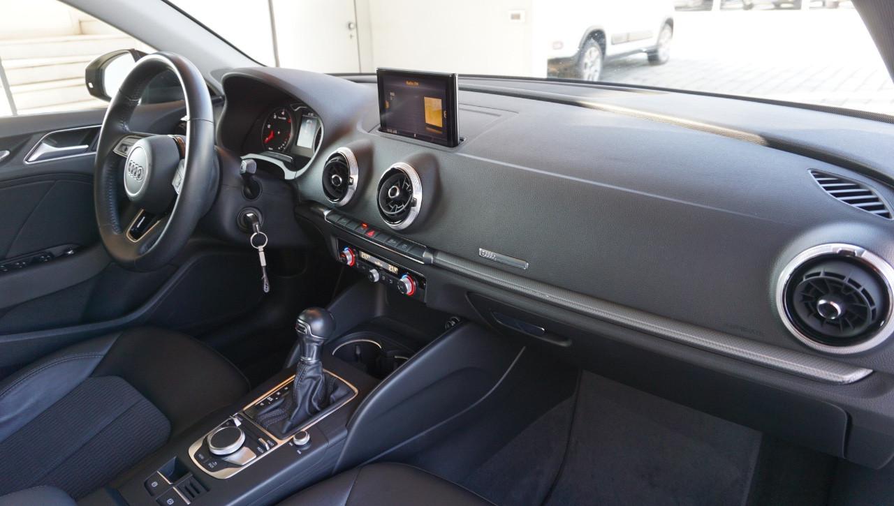 Audi A3 Sportback 1.6 tdi Business 110cv s-tronic