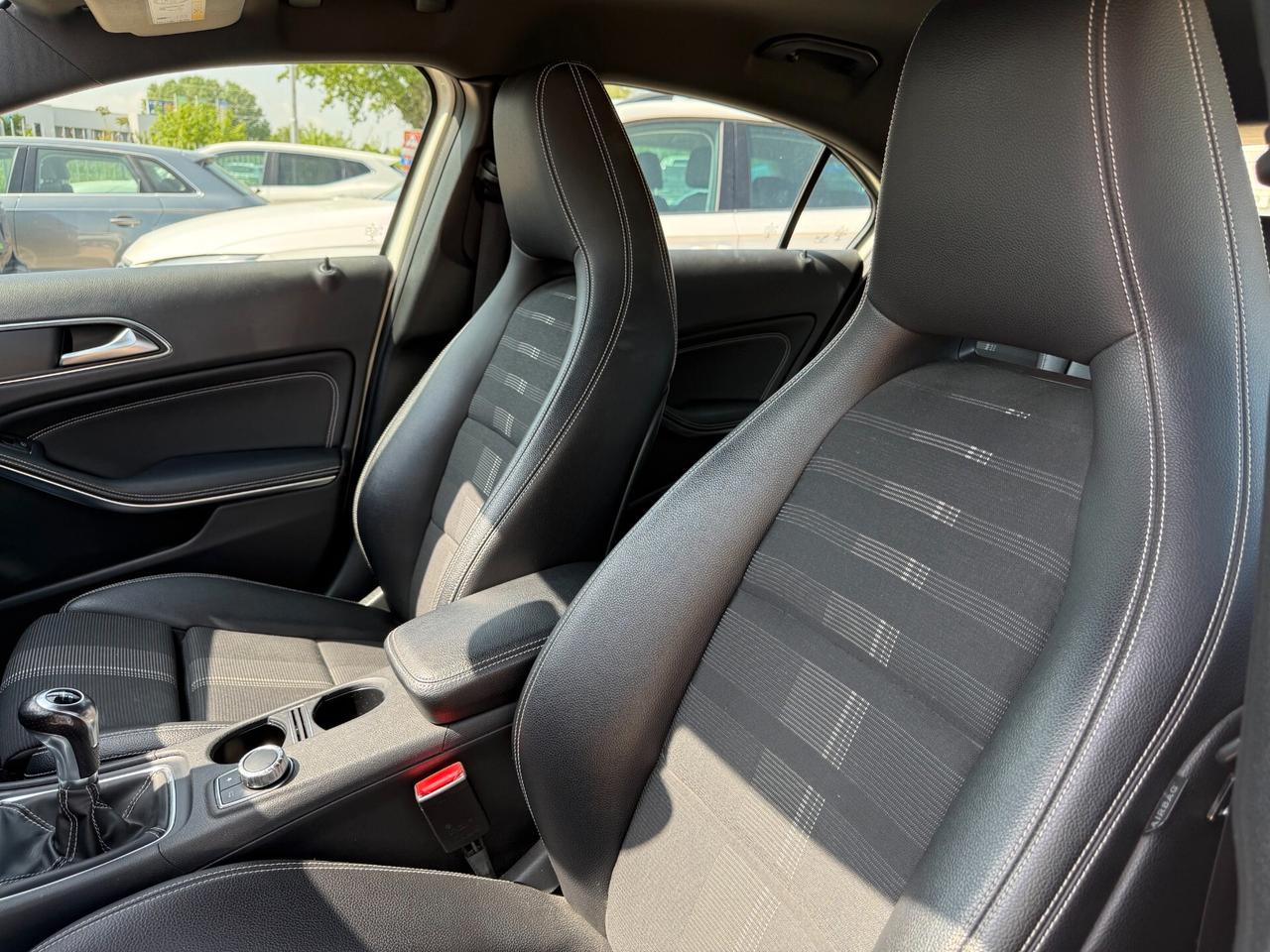 Mercedes-benz A 180 d Premium