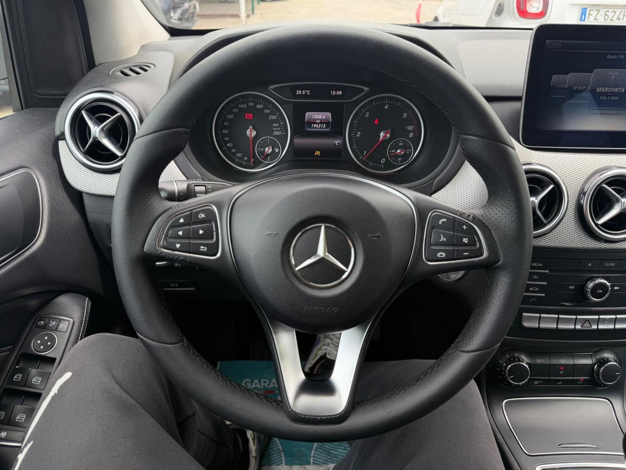 Mercedes-benz B 180 d Premium