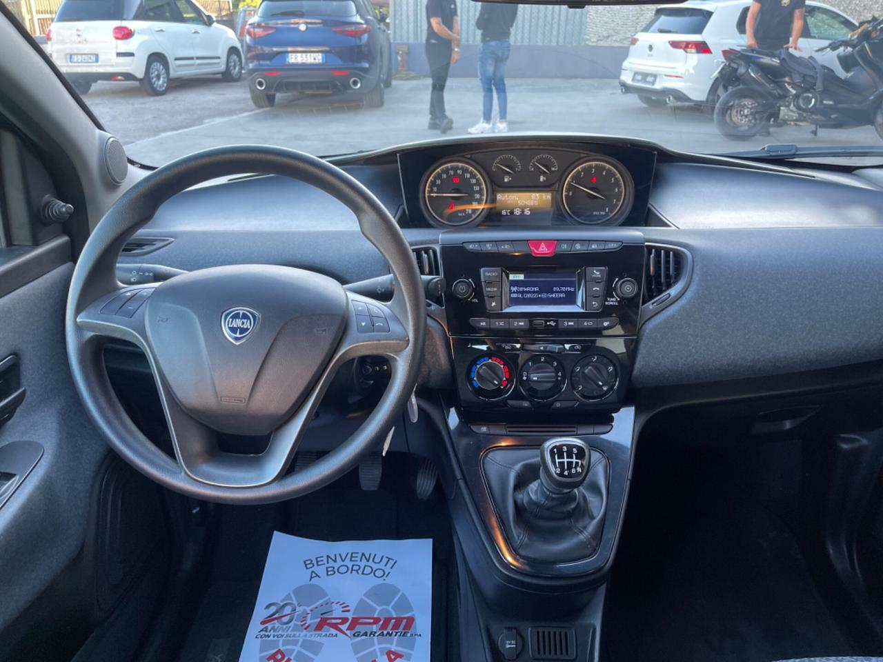 Lancia Ypsilon 1.0 FireFly 5 porte S&S Hybrid Ecochic Gold