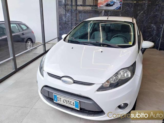 FORD Fiesta + 1.4 TDCi 68CV 3 porte