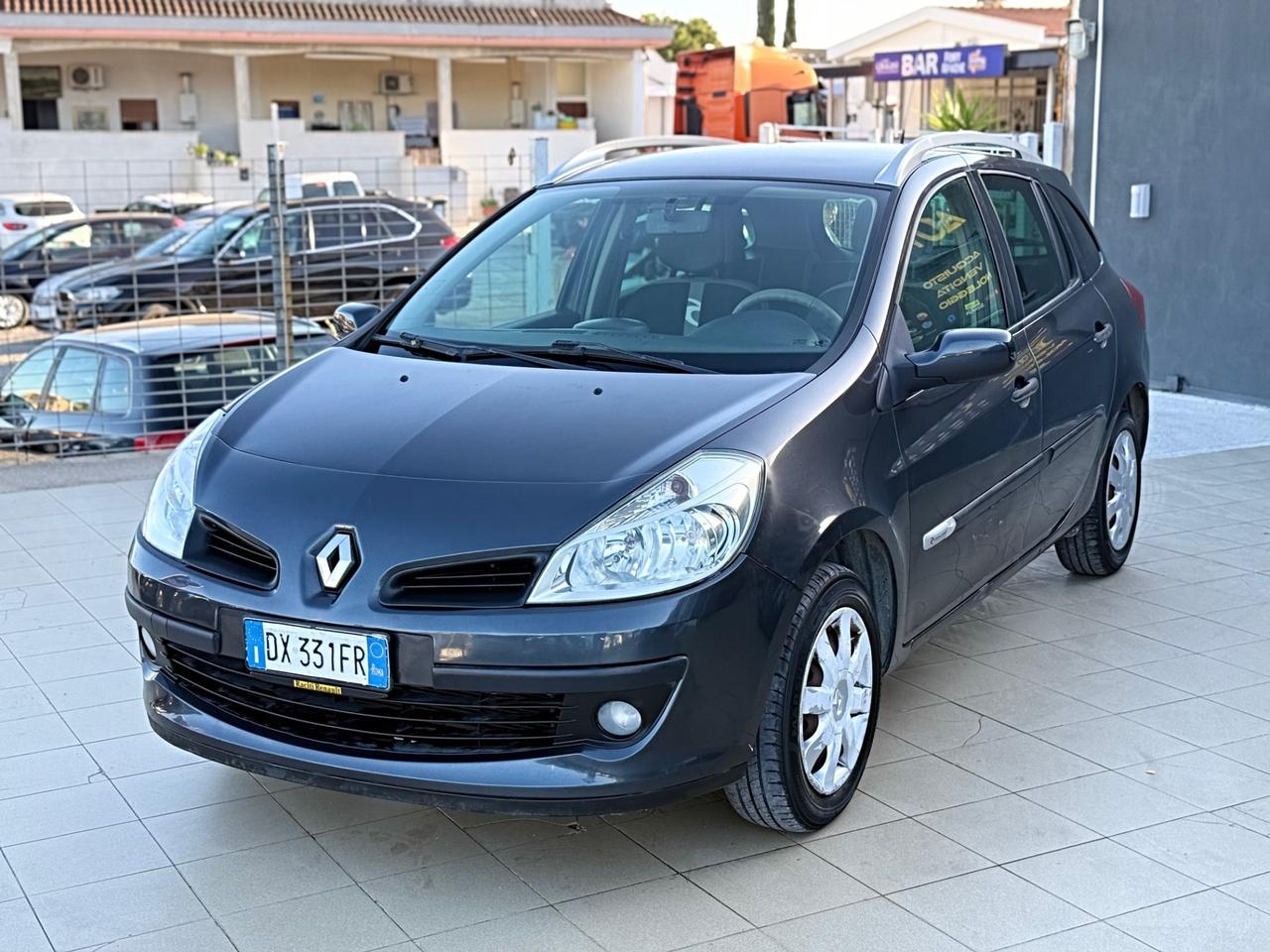 Renault Clio 1.2 16V SporTour Confort Garanzia 12 Mesi