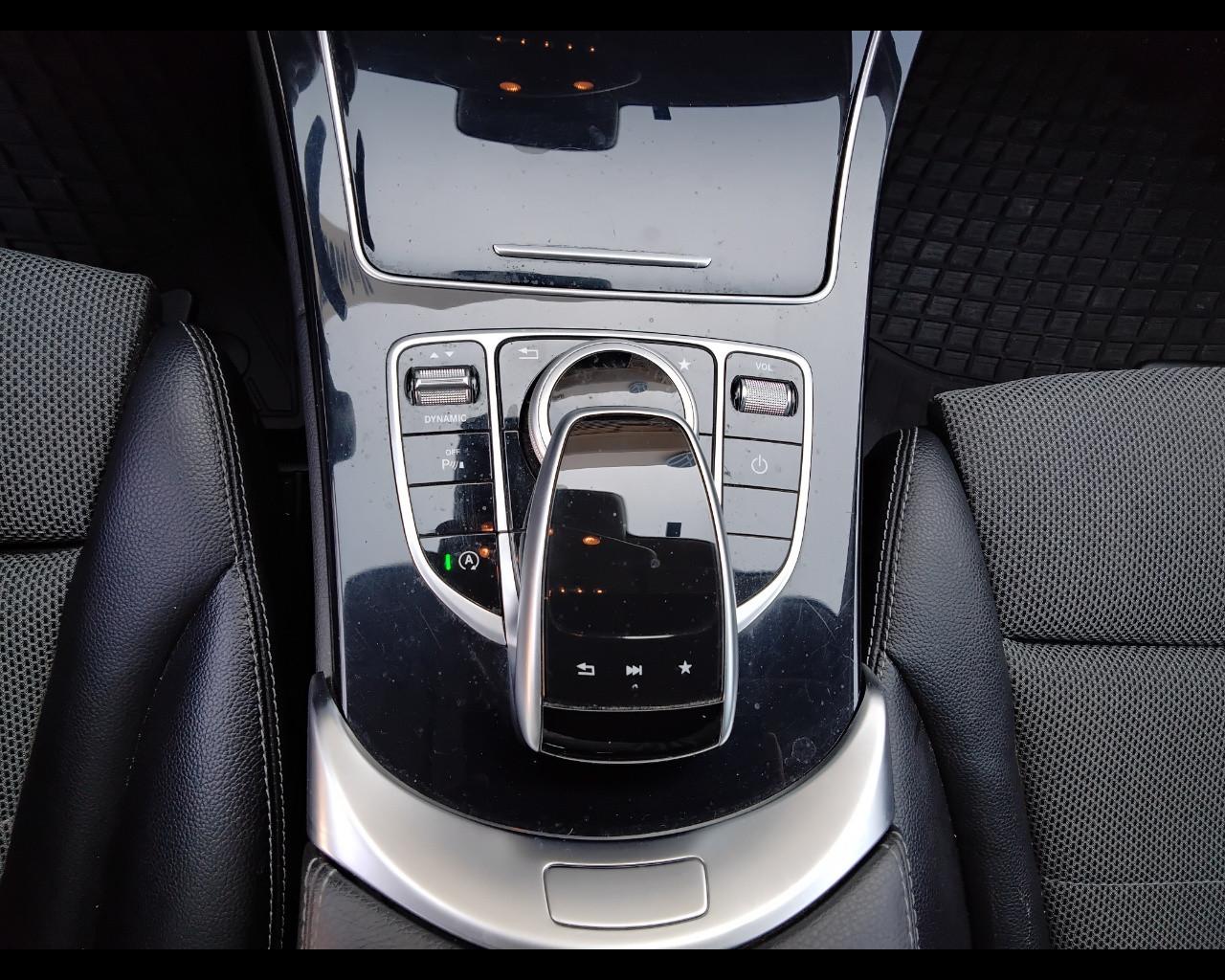 Mercedes-Benz Classe C-S205 2014 SW - C SW 200 d Sport Plus auto