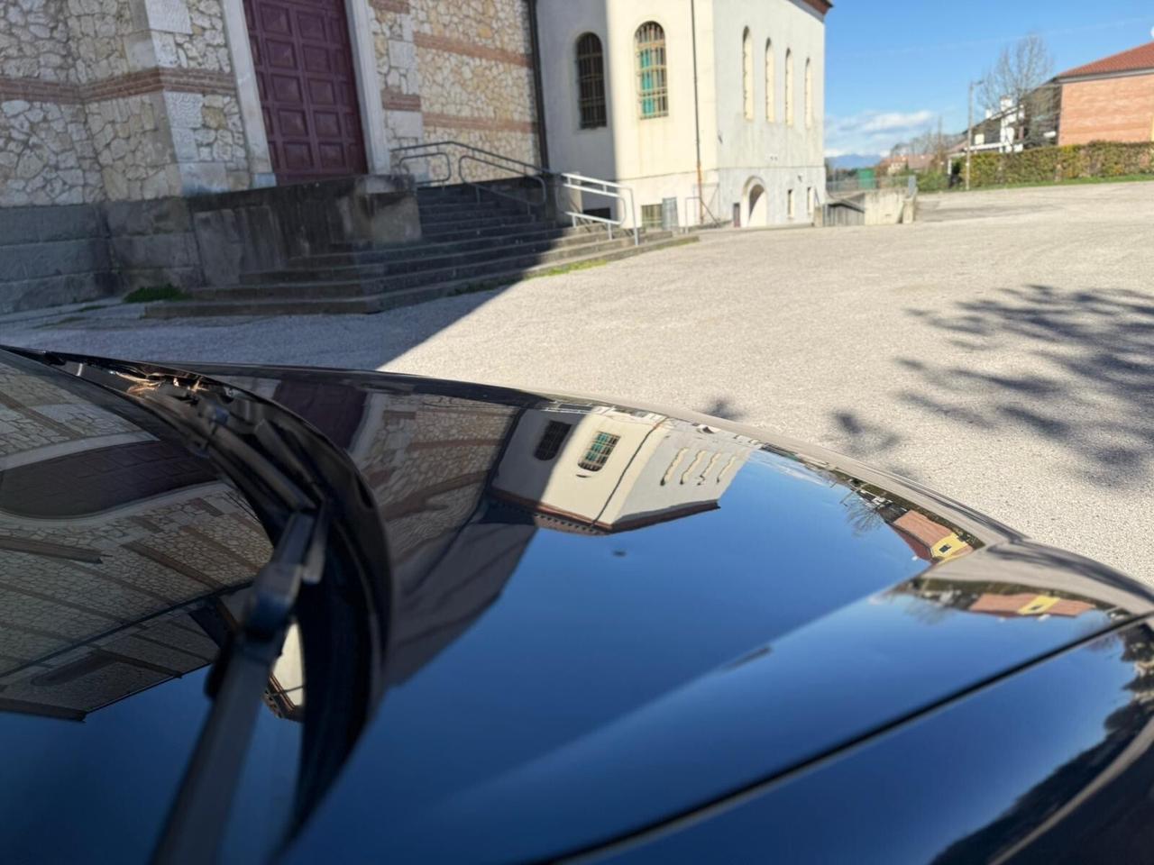 Volkswagen Golf 1.6 TDI DPF 3p. Comfortline