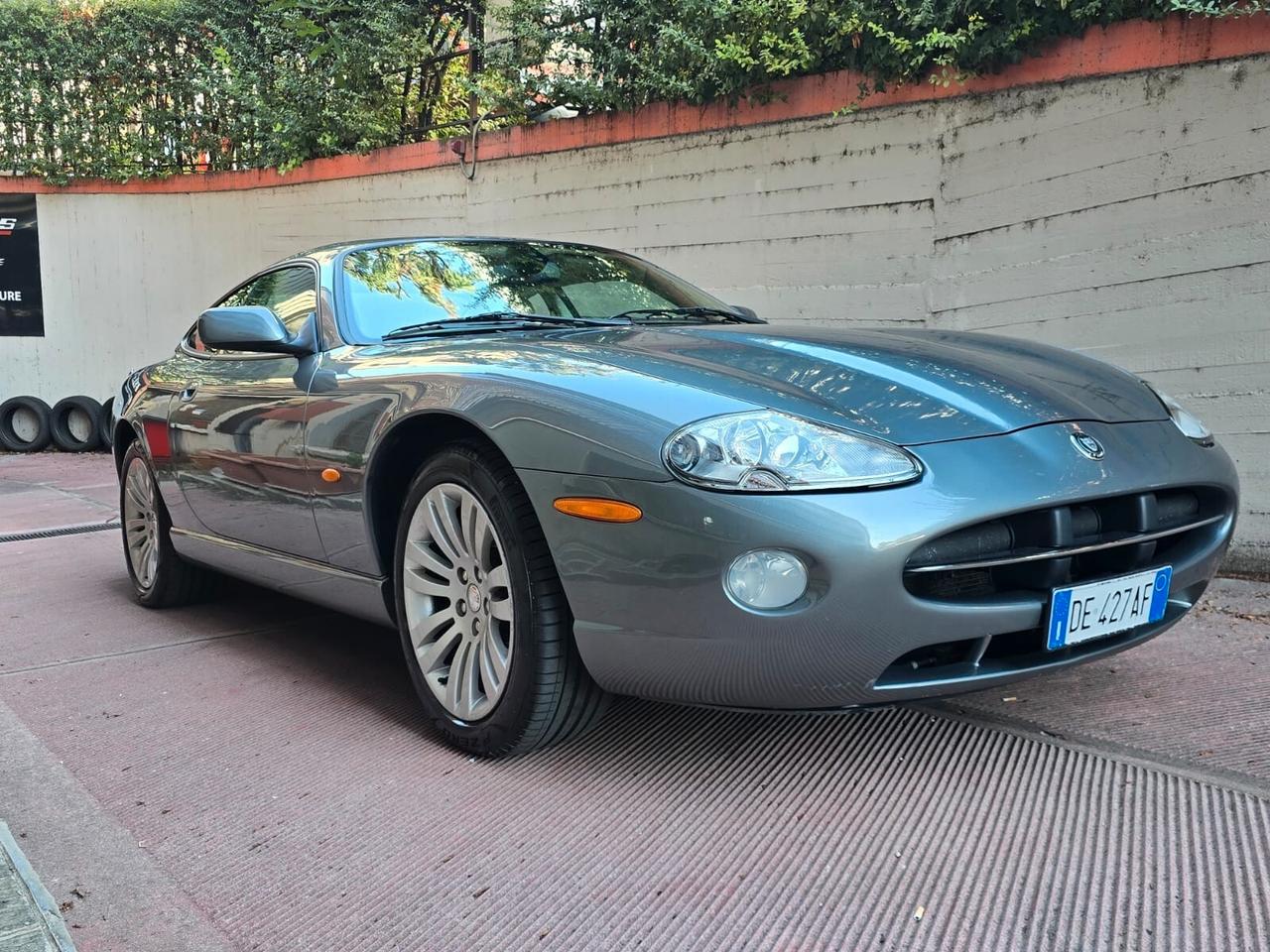 Jaguar XK XK8 4.2 V8 Coupé