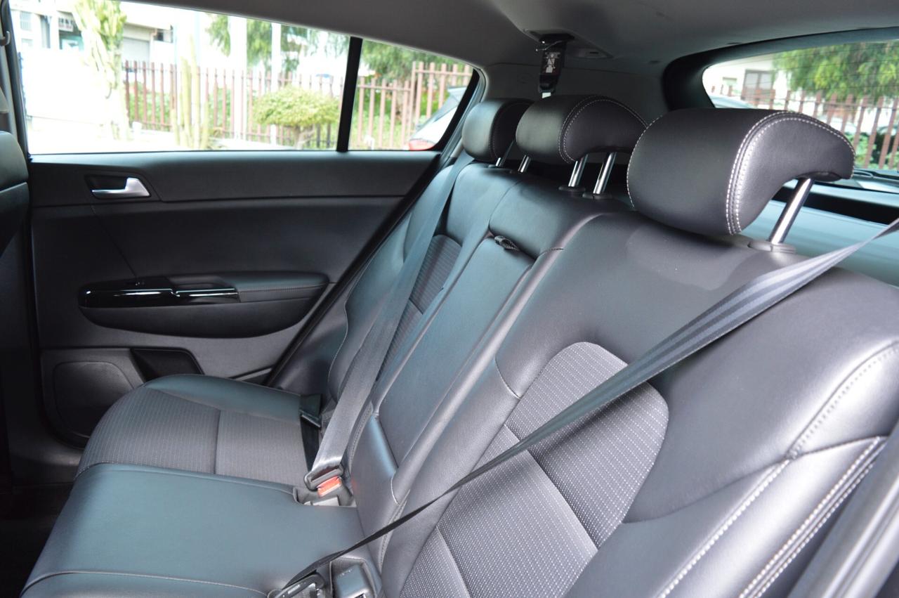 Kia Sportage 1.6 CRDI 136 DCT7 2WD Mild Hybrid Black Edition