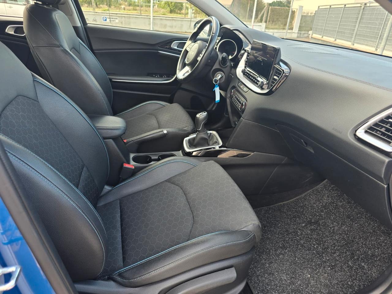Kia XCeed 1.6 CRDi 136 CV MHEV iMT Business