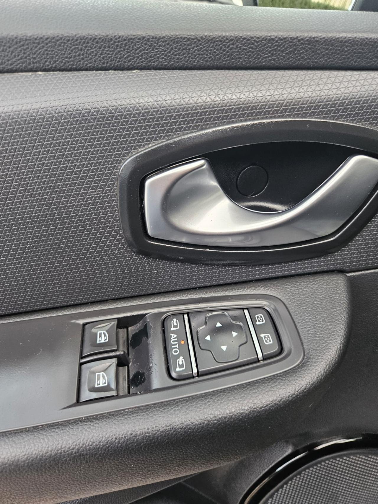 Renault Clio dCi 8V 90CV Start&Stop 5 porte Energy Zen