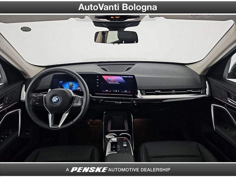 BMW iX1 eDrive 20 X-Line