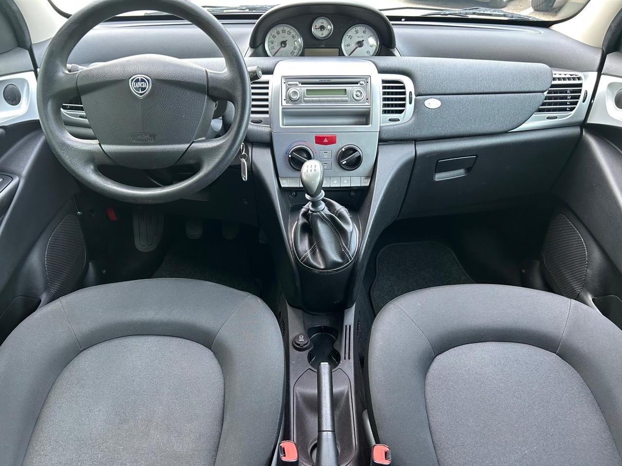 Lancia Ypsilon 1.2 69 CV Platinum * Neo patentati *