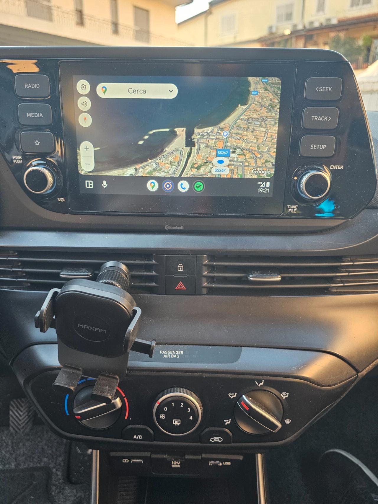 Hyundai i20 1.2 MPI MT Connectline