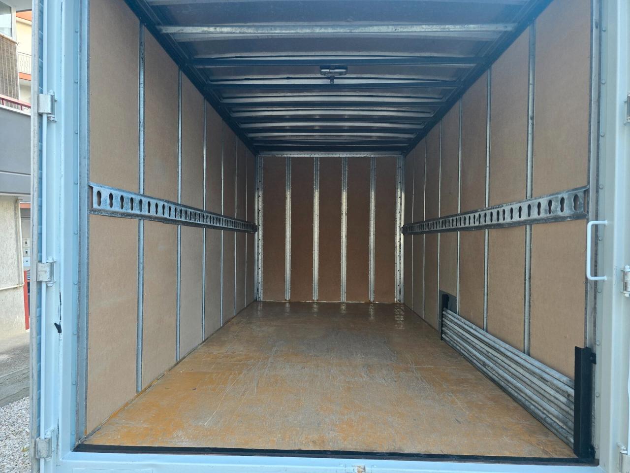 RENAULT B110 TURBO - FURGONATO ARREDATO PER TRASPORTO ABBIGLIAMENTO