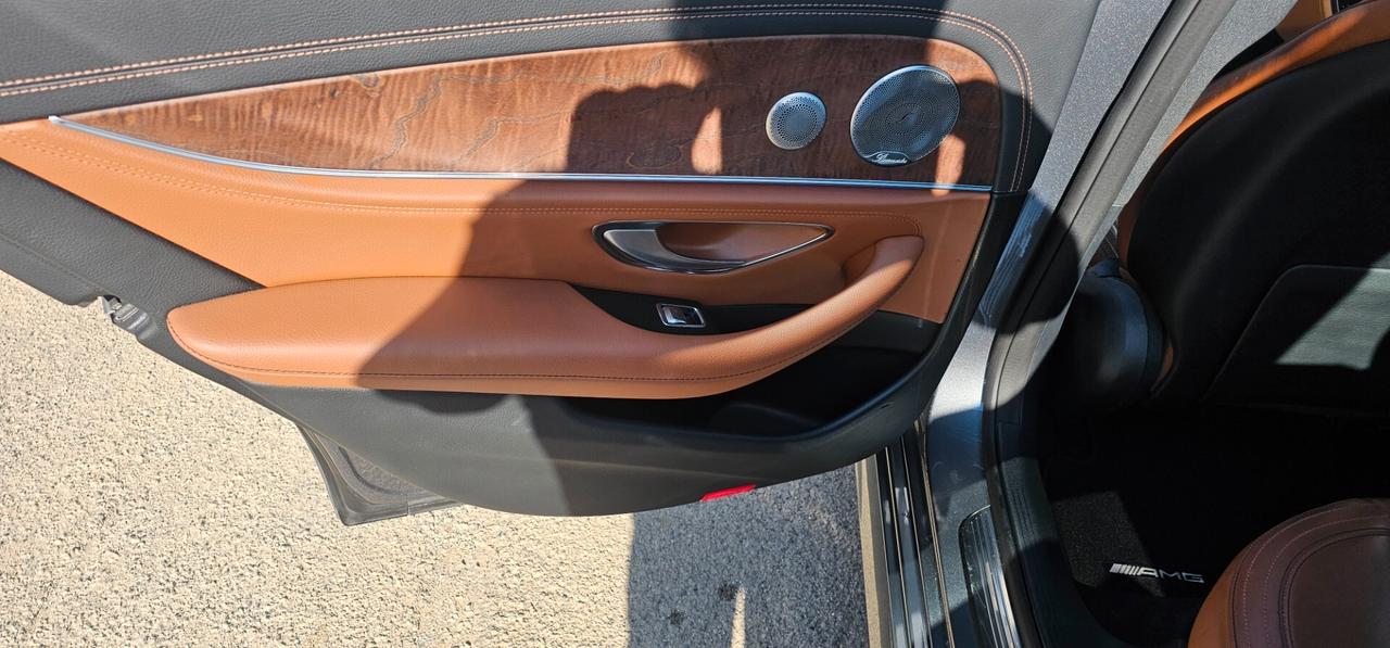 Mercedes-benz E 220 200 d Auto AMG Line