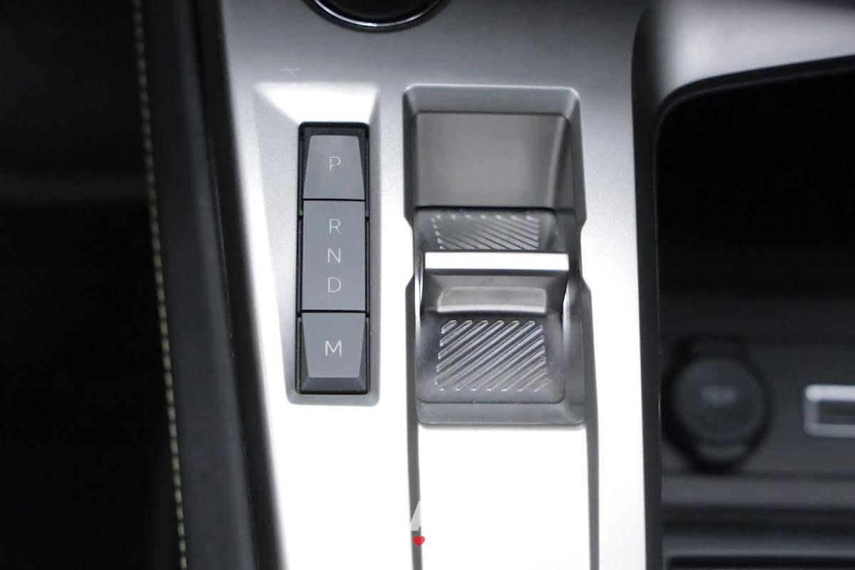 Peugeot 308 SW 1.2 hybrid 136CV GT e-dcs 6