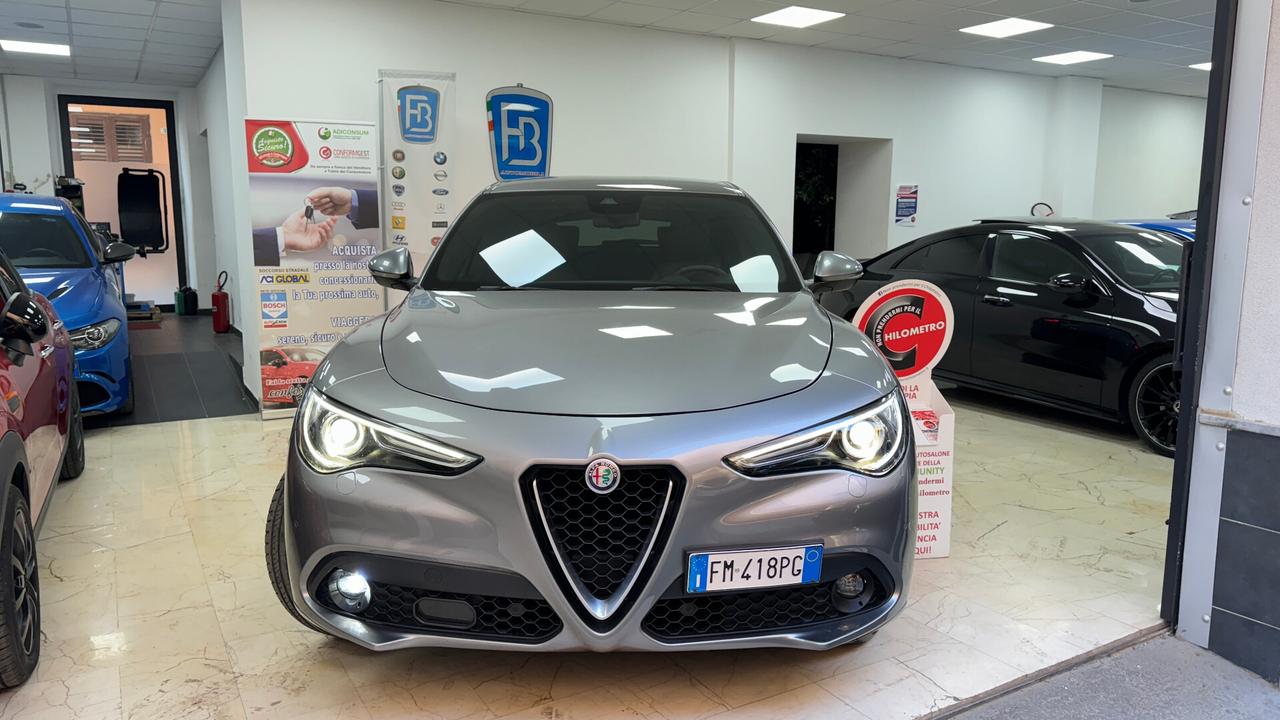 Alfa Romeo Stelvio 2.2 Turbodiesel 210 CV AT8 Q4 Super