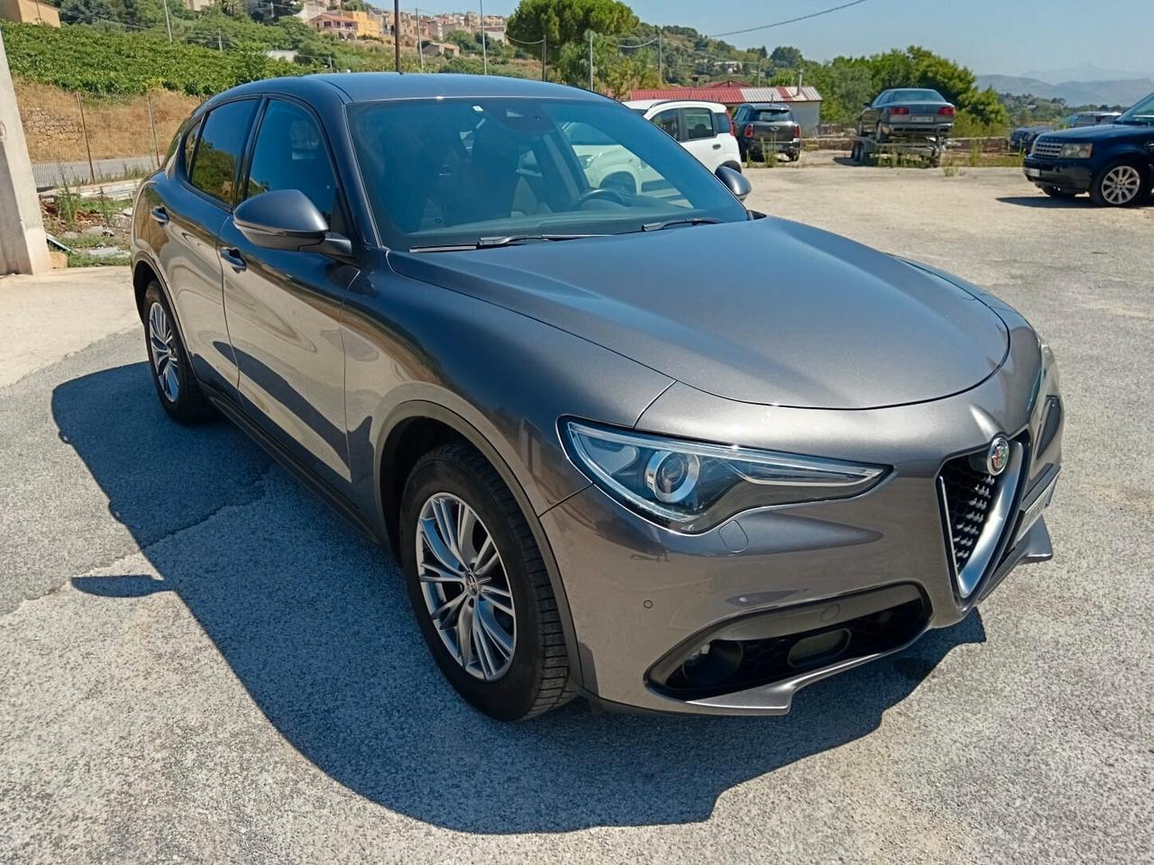 Alfa Romeo Stelvio 2.2 Turbodiesel 190 CV AT8 Q4 Business