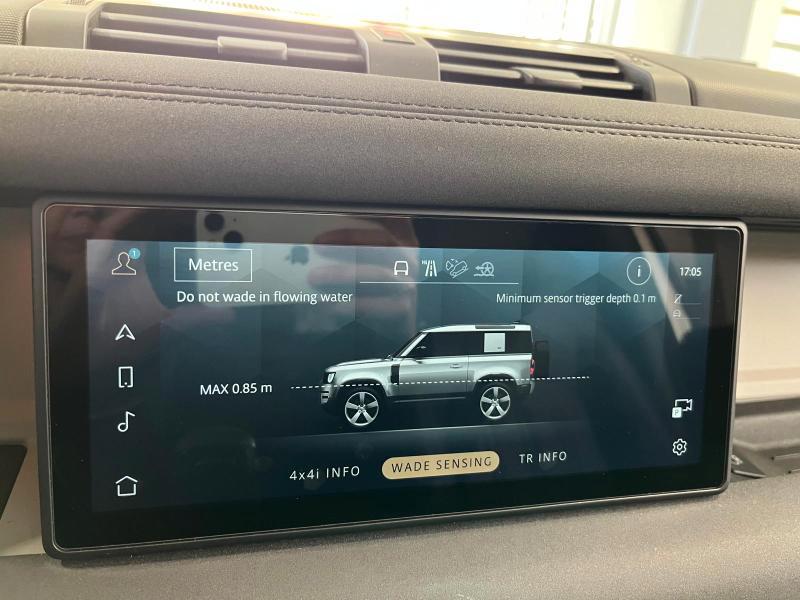 Land Rover Defender 90 3.0d i6 mhev X-Dynamic HSE awd 250cv auto